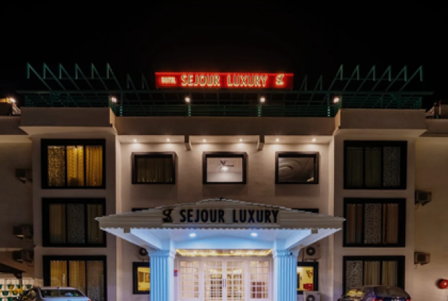 Hotel Sejour Luxury